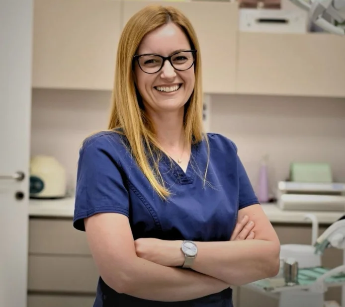 Jovana Granula, doktor stomatologije